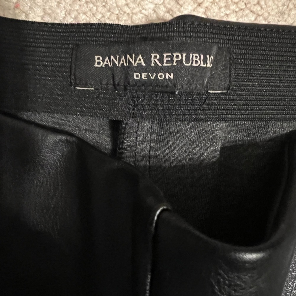 NWOT Banana Republic Vegan Leather Devon Legging Pants 8 Petite - Picture 5 of 8